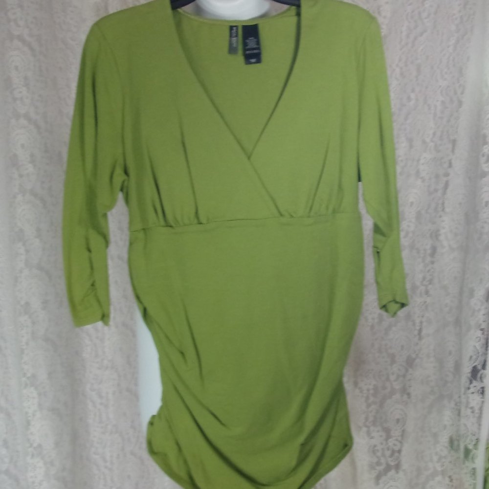 Bisou Bisou Green Ruched Adjust Up Top Blouse NWOT